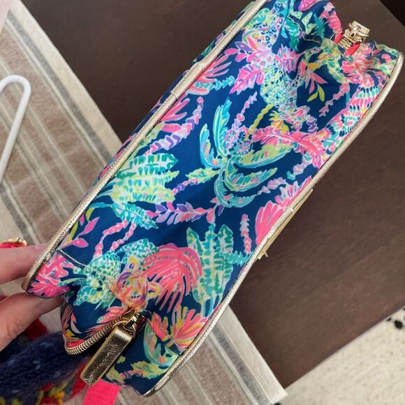 Lilly Pulitzer Insulated Lunch Box In Seen and Herd - Picture 8 of 8